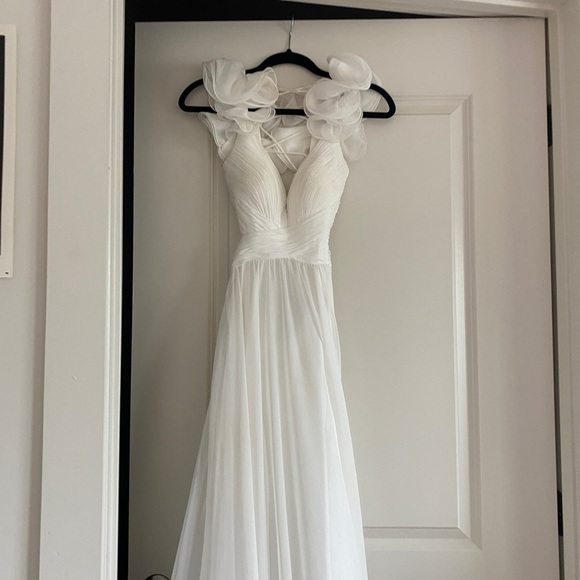 Mac Duggal Ieena Cutout Chiffon Gown - Picture 4 of 12